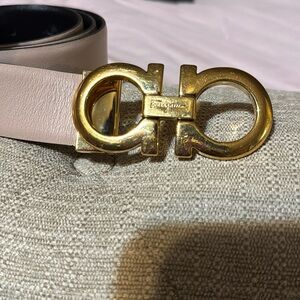 Ferragamo women’s belt
